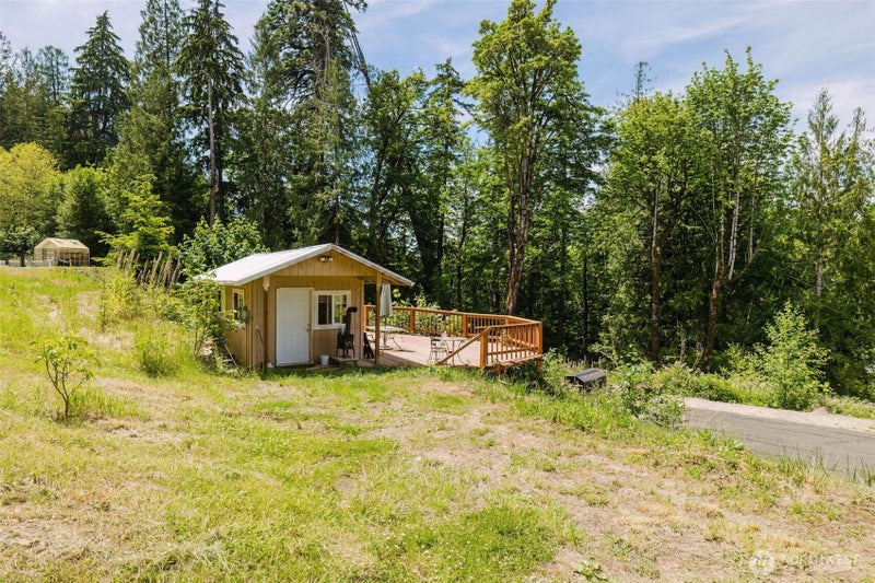 200 E Cove Drive