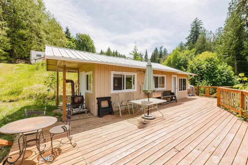 200 E Cove Drive