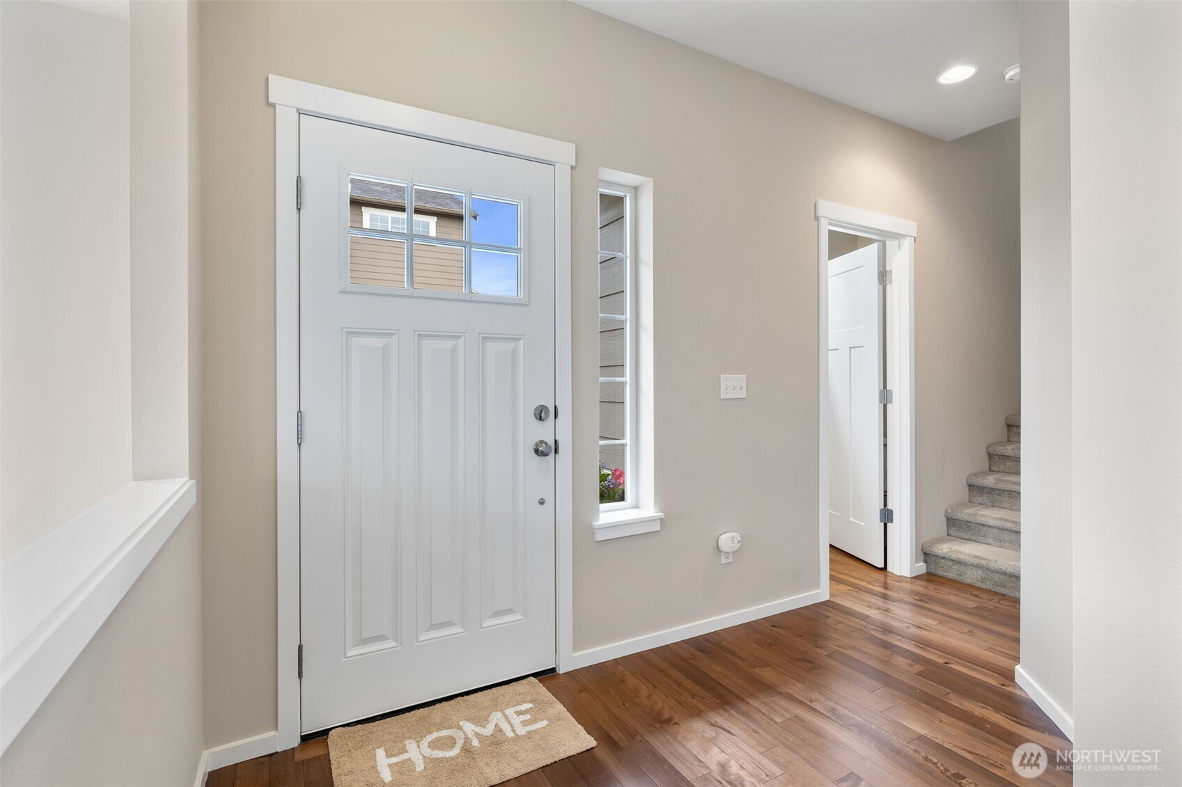1227 93rd Drive NE