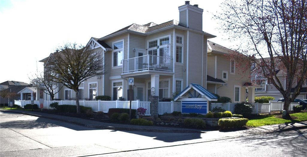 Photo of 23520 55th Avenue S #16-5, Kent, WA 98032 (MLS # 2049138)