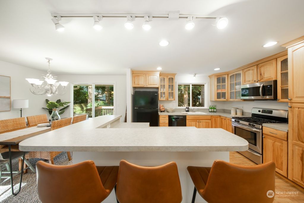 Photo of 20130 81st Avenue W, Edmonds, WA 98026 (MLS # 2068935)