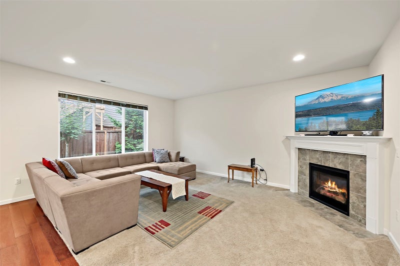 19527 33rd Drive SE