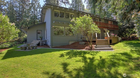Photo of 2311 185th Place NE, Redmond, WA 98052 (MLS # 2550592)