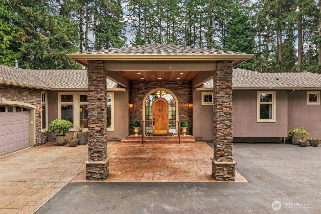 Photo of 21611 45th Avenue SE, Bothell, WA 98021 (MLS # 2507516)