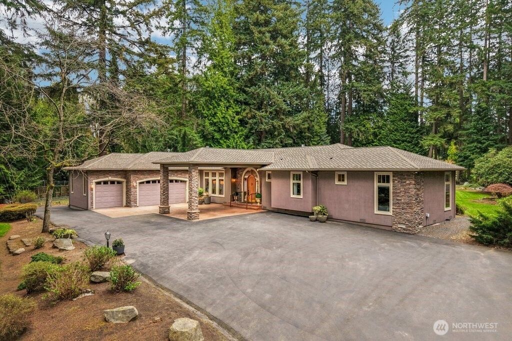 Photo of 21611 45th Avenue SE, Bothell, WA 98021 (MLS # 2507516)