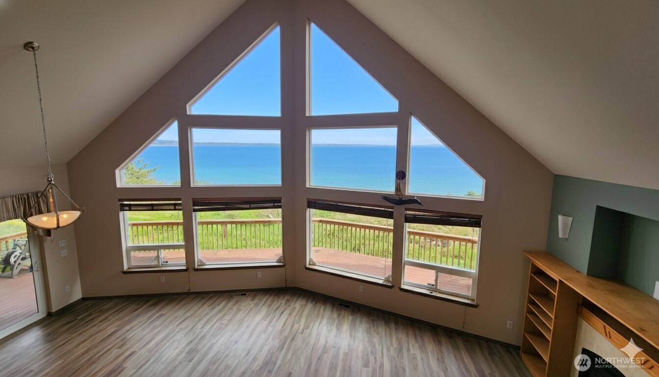 804 Duck Lake Drive NE