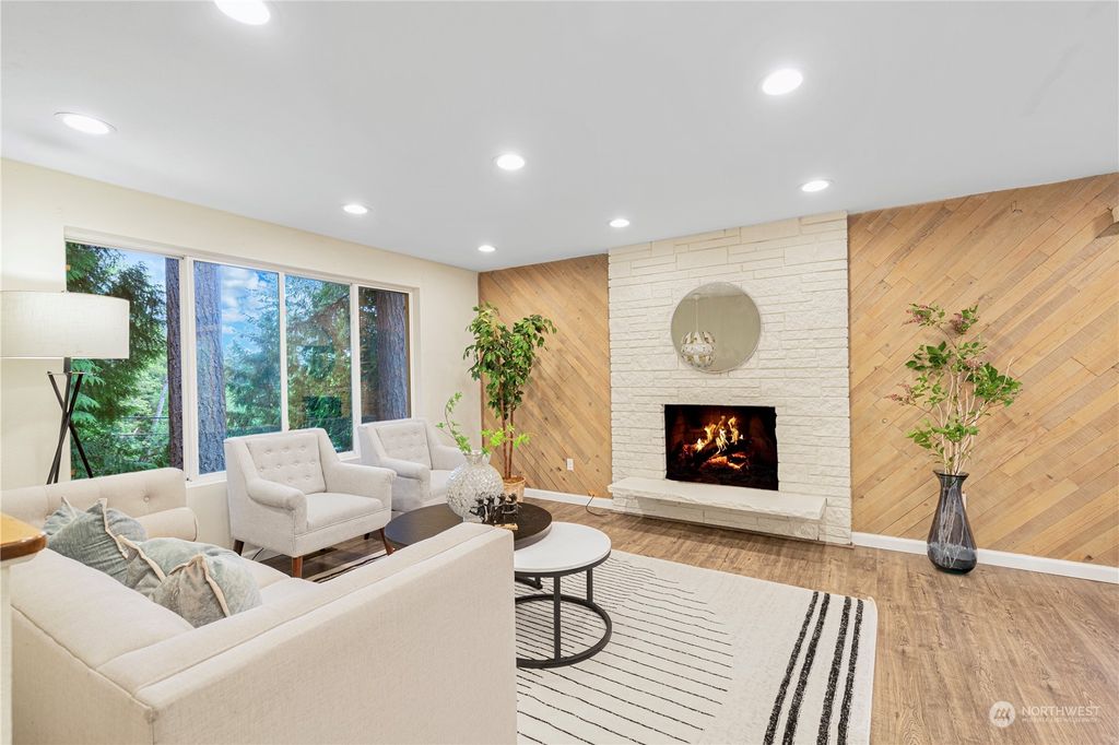 Photo of 8004 NE 123rd Street, Kirkland, WA 98034 (MLS # 2063285)