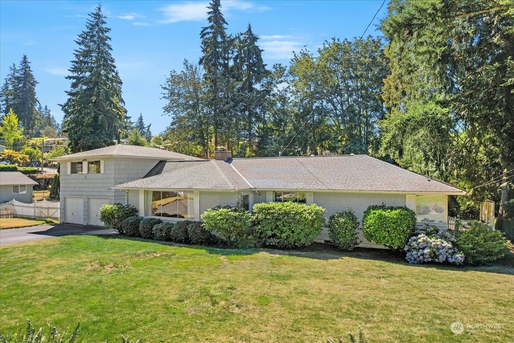 Photo of 20710 86th Place W, Edmonds, WA 98026 (MLS # 2039789)