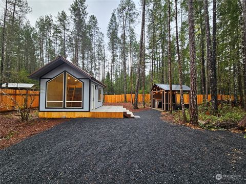 MLS: 2306836