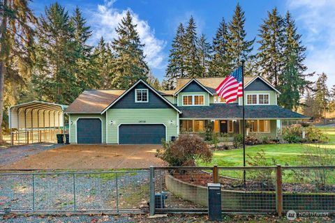 Photo of 35718 59th Avenue Ct E, Eatonville, WA 98328 (MLS # 2455649)