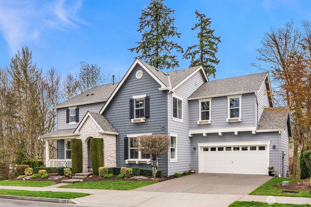 Photo of 15328 128th Avenue NE, Woodinville, WA 98072 (MLS # 2354270)