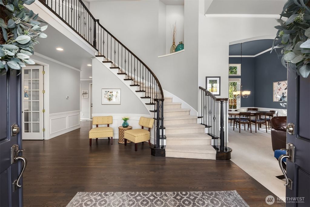 Photo of 1741 267th Court SE, Sammamish, WA 98075 (MLS # 2487921)