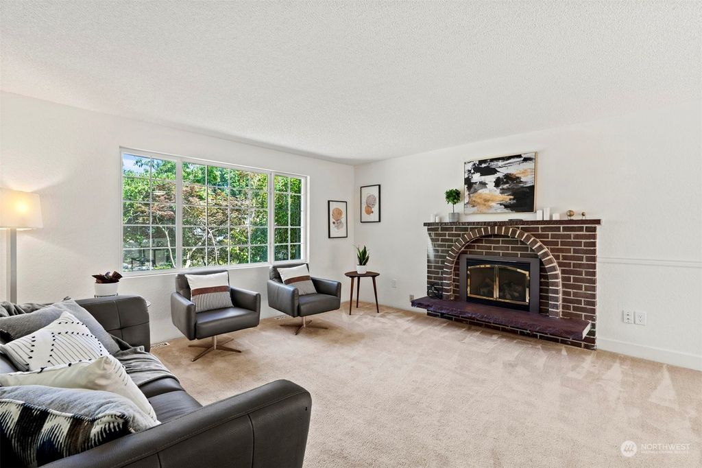 Photo of 10033 NE 204th Street, Bothell, WA 98011 (MLS # 2144345)