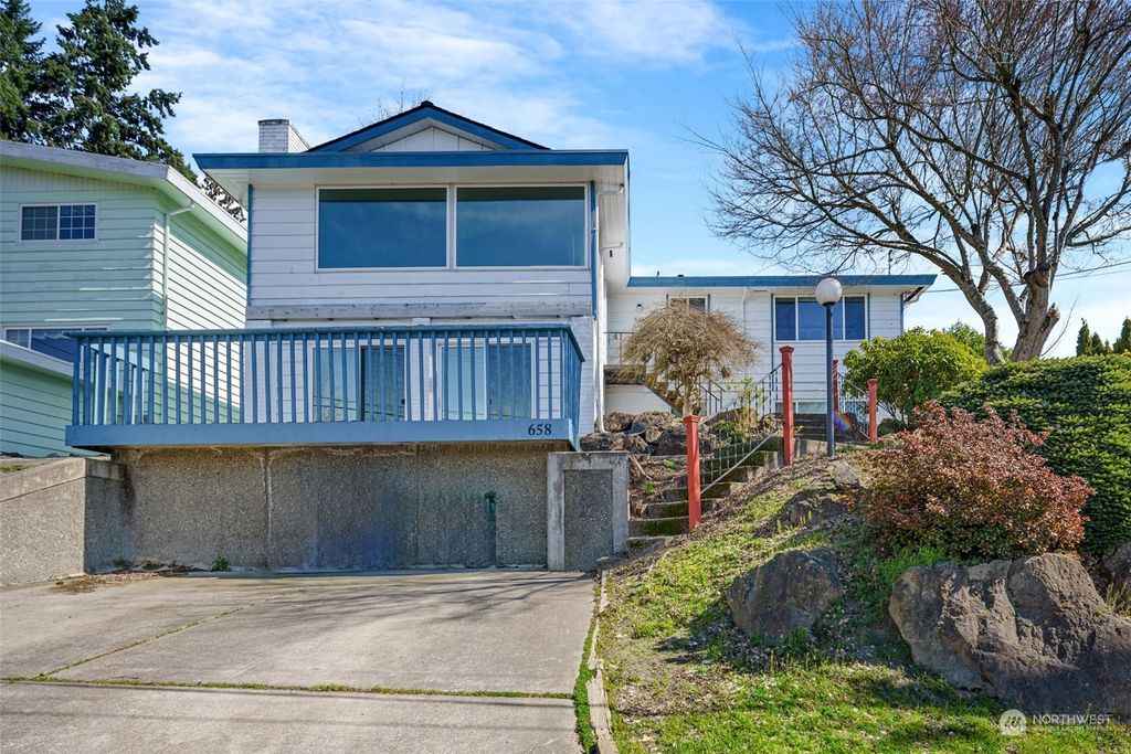 Photo of 658 Blaine Avenue NE, Renton, WA 98056 (MLS # 2209266)