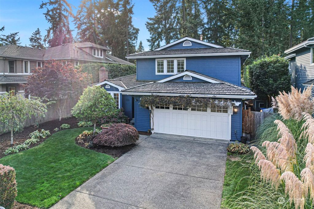 Photo of 3115 109th Avenue SE, Bellevue, WA 98004 (MLS # 2301632)