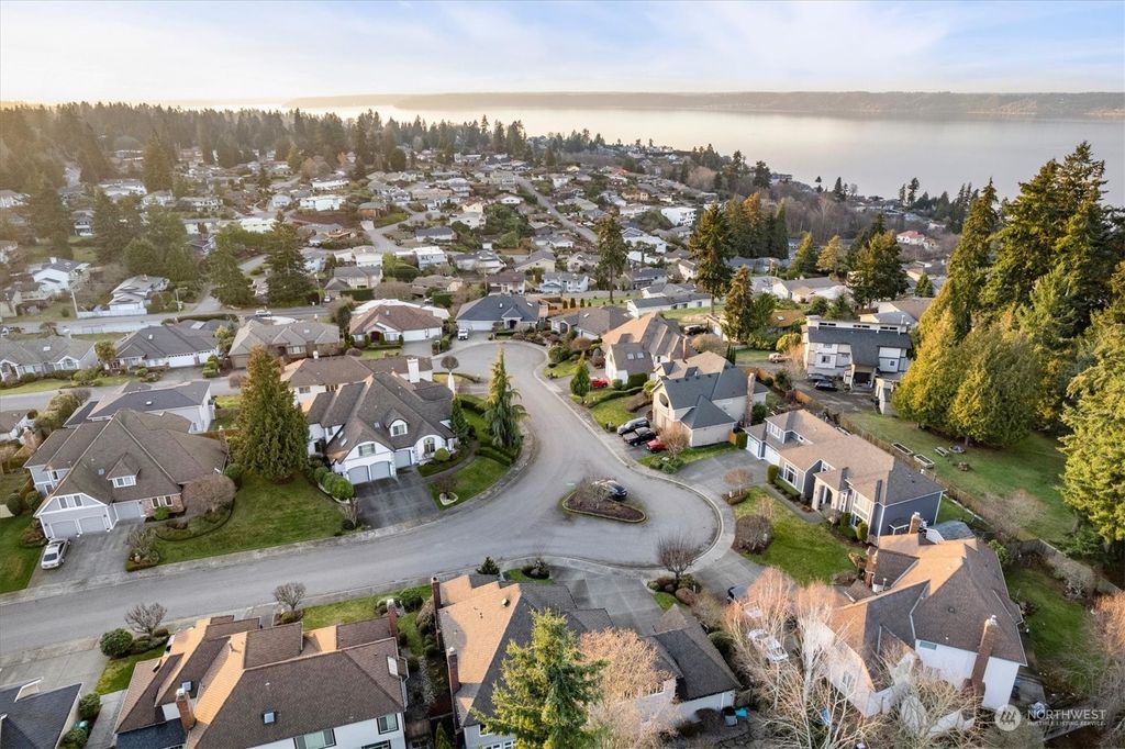 Photo of 29910 2nd Avenue S, Federal Way, WA 98003 (MLS # 2030461)