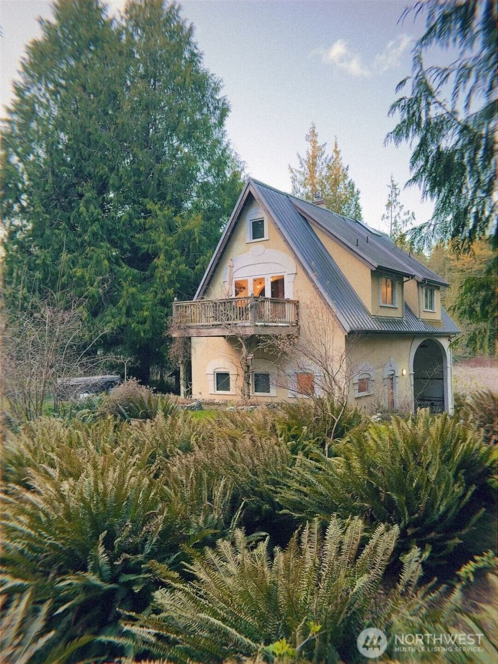 Photo of 513 Thunder Road, Port Townsend, WA 98368 (MLS # 2499186)