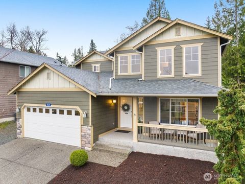 Photo of 424 Barry Loop, Mount Vernon, WA 98274 (MLS # 2465850)