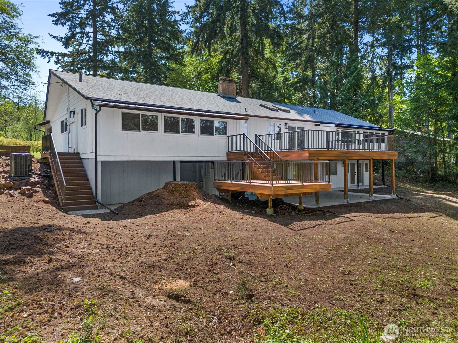 6753 Bellevista Place NW