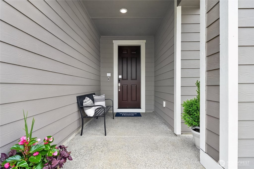 Photo of 6711 285th Place NW, Stanwood, WA 98292 (MLS # 2577318)