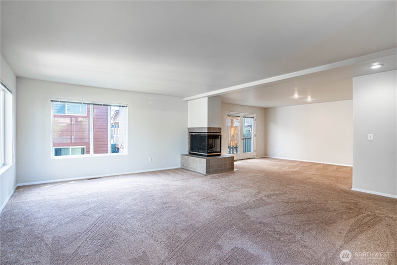 433 W Webster Avenue