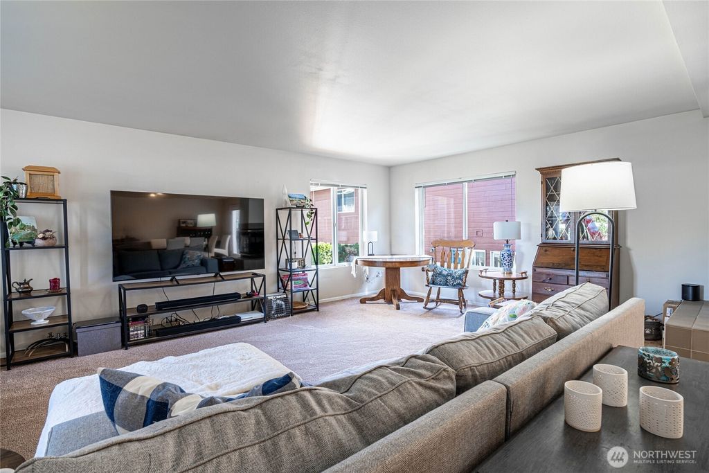 Photo of 433 W Webster Ave, Chelan, WA 98816 (MLS # 2516703)