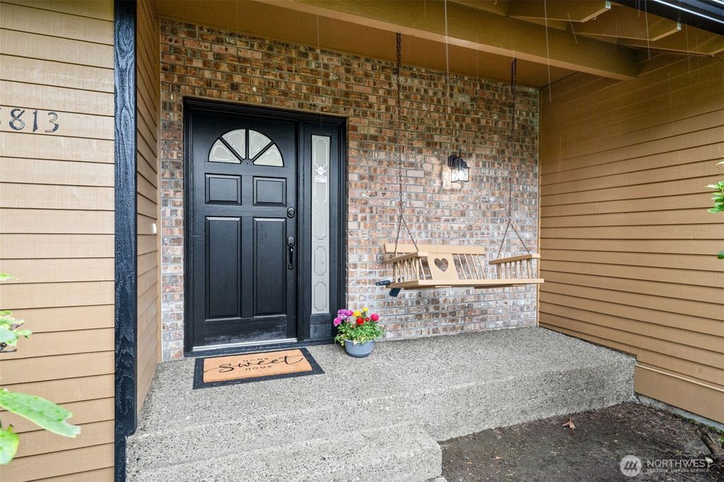 Photo of 28813 14th Avenue S, Federal Way, WA 98003 (MLS # 2507116)