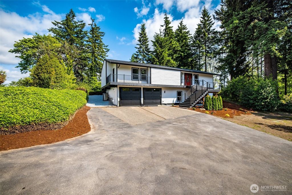 Photo of 36720 55th Avenue S, Auburn, WA 98001 (MLS # 2387000)