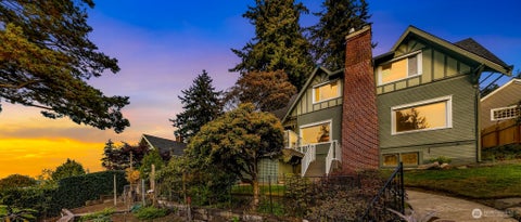 Photo of 443 15th Street, Bellingham, WA 98225 (MLS # 2593115)