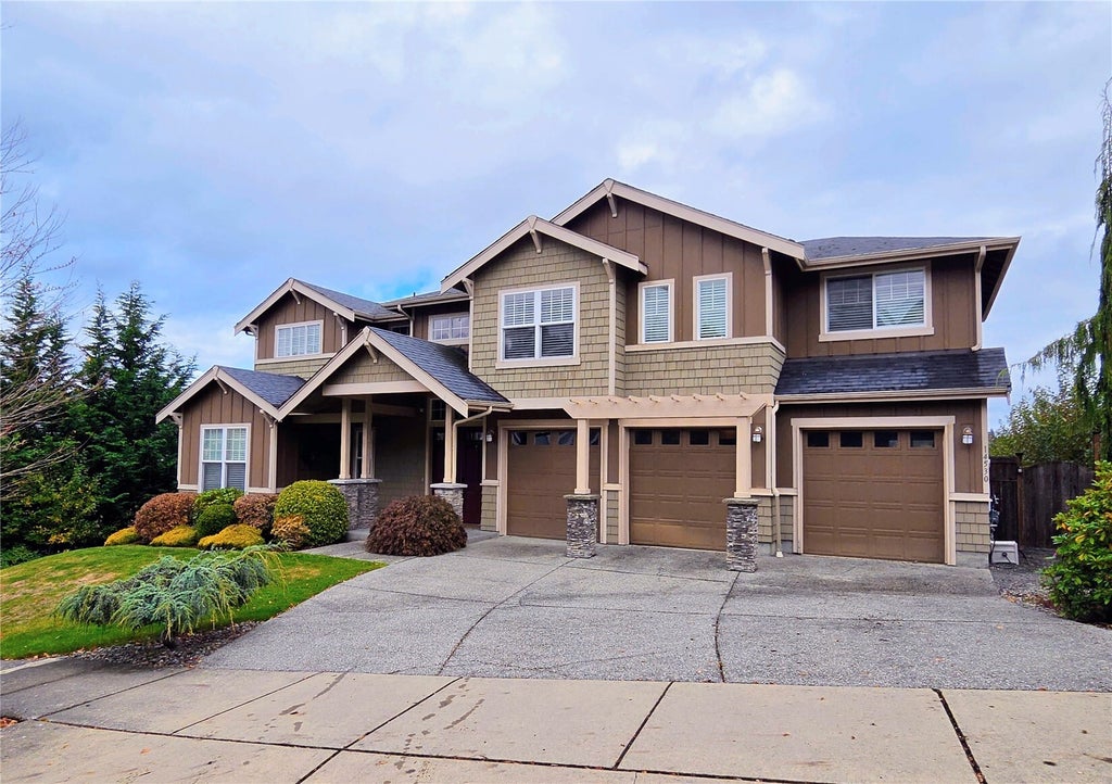Photo of 14530 98th Avenue NE, Bothell, WA 98011 (MLS # 2596807)