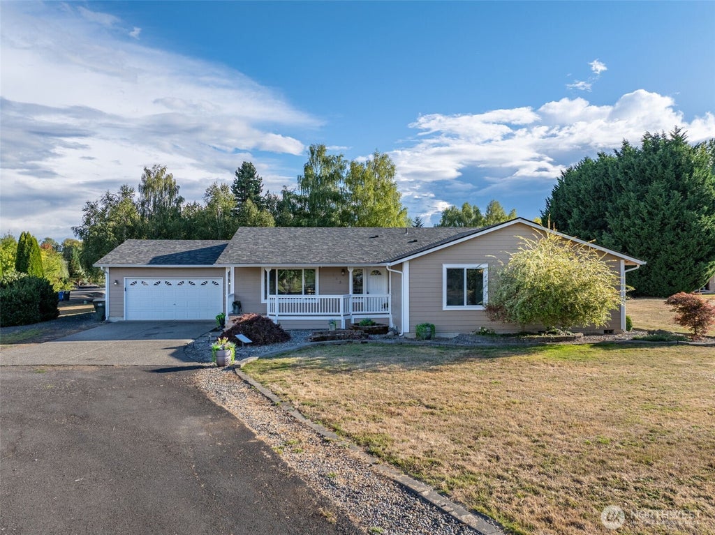 Photo of 185 Hidden Meadows Drive, Chehalis, WA 98532 (MLS # 2579650)
