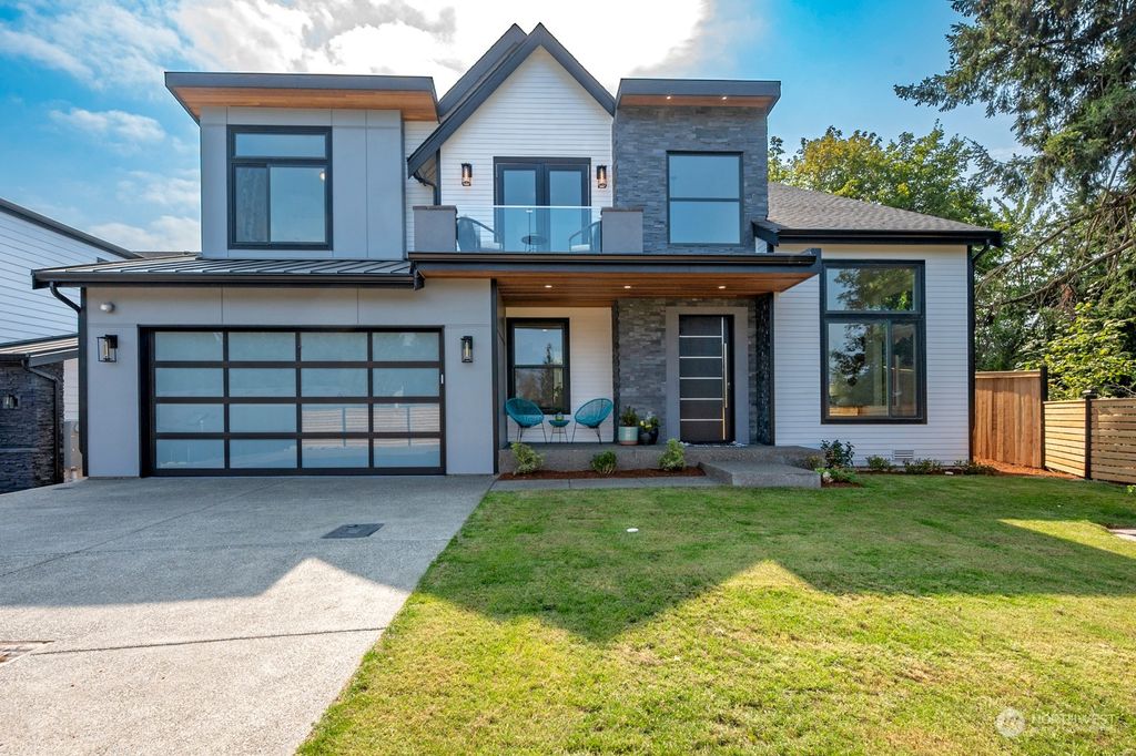 Photo of 2519 Aberdeen Avenue NE, Renton, WA 98056 (MLS # 1995255)