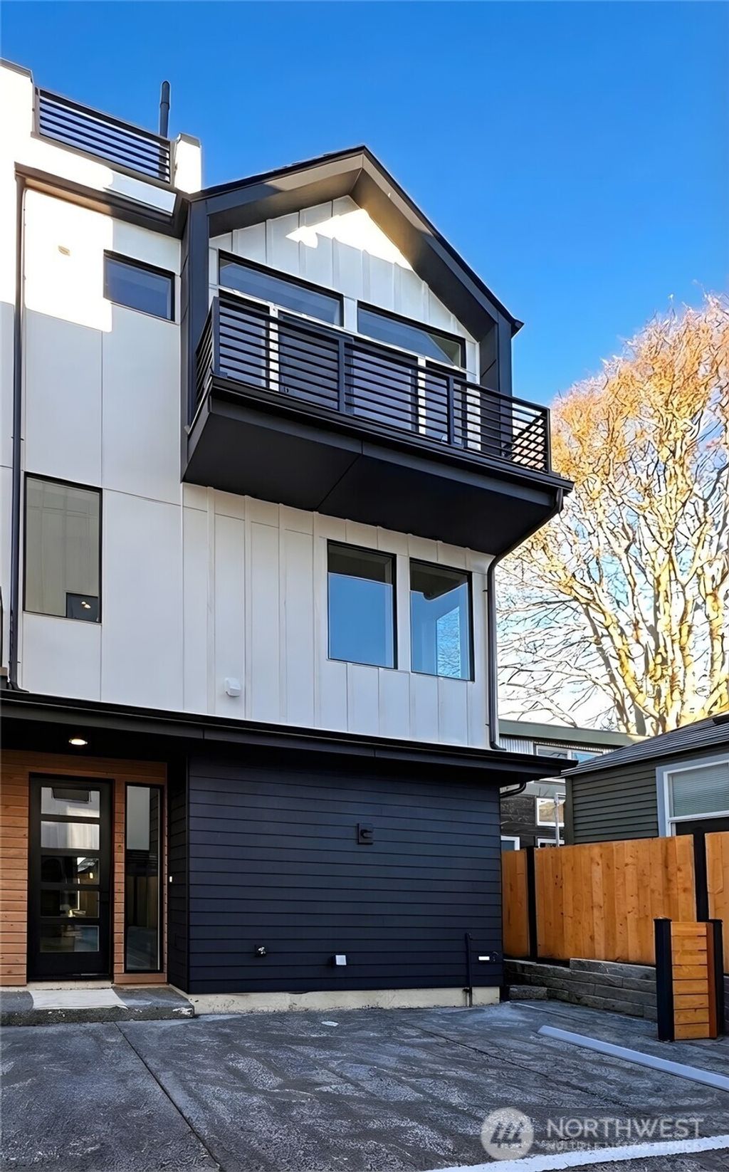 Photo of 840 NW 50th Street, Seattle, WA 98107 (MLS # 2469534)