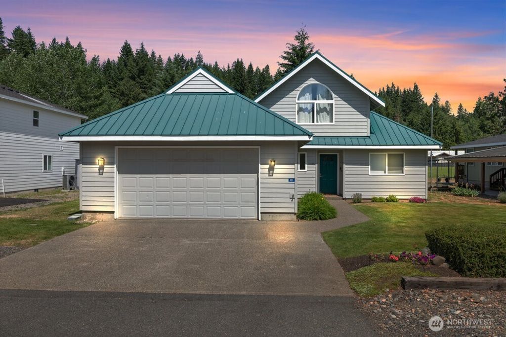 Photo of 491 Pebble Beach Dr Dr, Cle Elum, WA 98922 (MLS # 2503739)