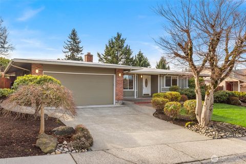 Photo of 11619 Ne 135th Street, Kirkland, WA 98034 (MLS # 2484099)