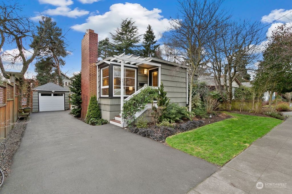 Photo of 7017 18th Avenue NW, Seattle, WA 98117 (MLS # 2202416)