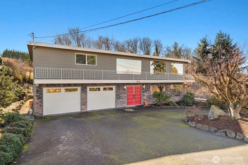 Photo of 7916 19th St W St, Tacoma, WA 98466 (MLS # 2479184)