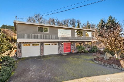 Photo of 7916 19th St W St, Tacoma, WA 98466 (MLS # 2479184)