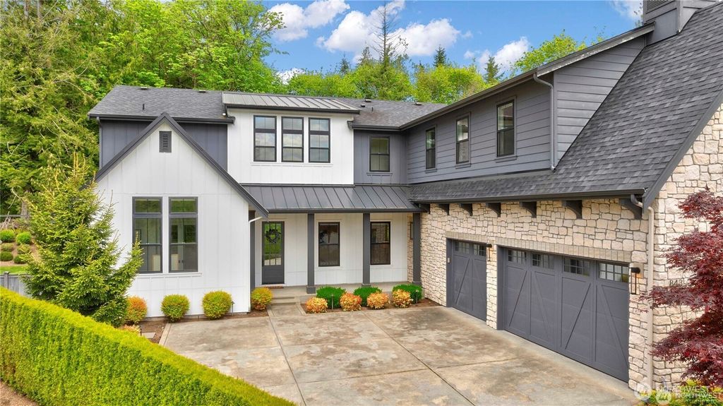 Photo of 843 245th Place NE, Sammamish, WA 98074 (MLS # 2478551)