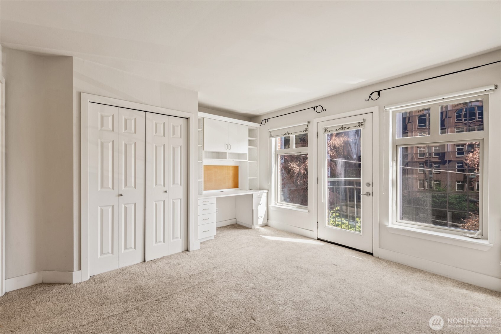 123 Queen Anne Avenue N 305