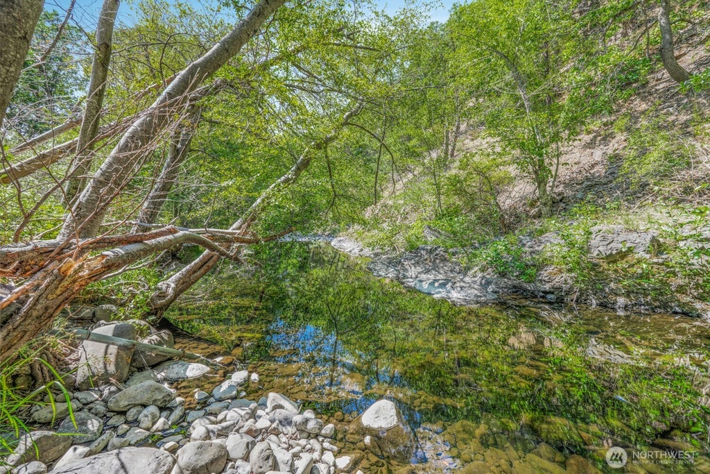 Photo of 0 04181100000700, Goldendale, WA 98620 (MLS # 2544045)