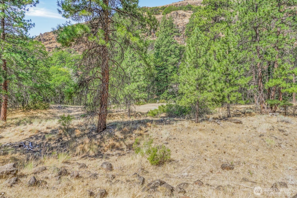Photo of 0 04181100000700, Goldendale, WA 98620 (MLS # 2544045)