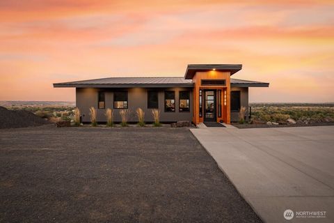 Photo of 1880 Artemis Rdg, West Richland, WA 99353 (MLS # 2443908)