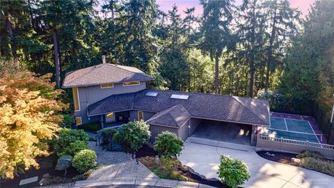 Photo of 4103 106th Place NE, Kirkland, WA 98033 (MLS # 2434054)