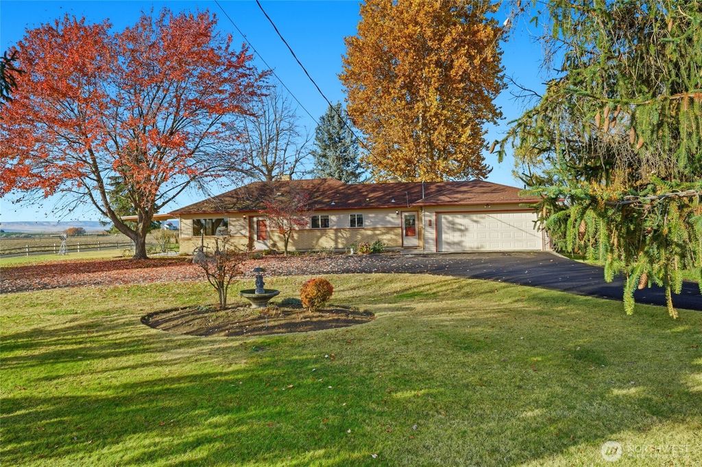 Photo of 296 McKinney Road, Walla Walla, WA 99362 (MLS # 2456668)