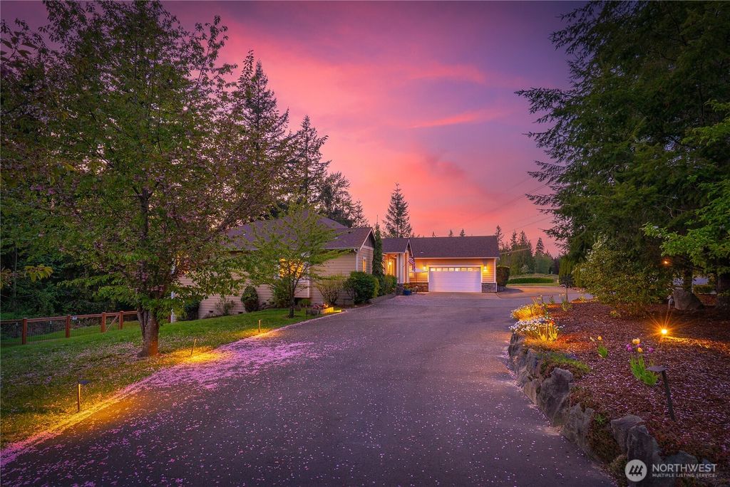 Photo of 102 140TH AVENUE NE Ave, Lake Stevens, WA 98258 (MLS # 2367081)