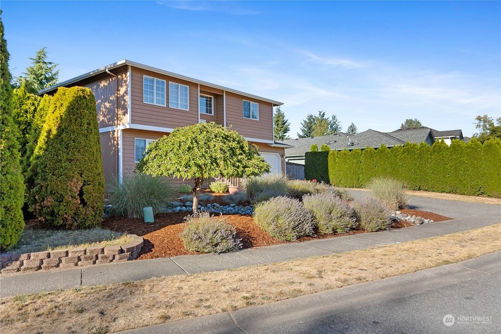 Photo of 5623 139th Place NE, Marysville, WA 98271 (MLS # 2149049)