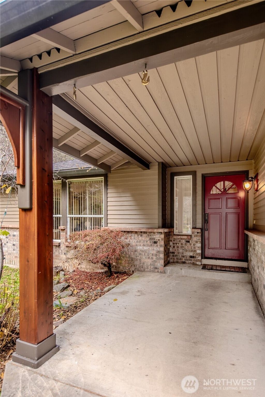 Photo of 19516 SE 324th Street, Kent, WA 98042 (MLS # 2459128)