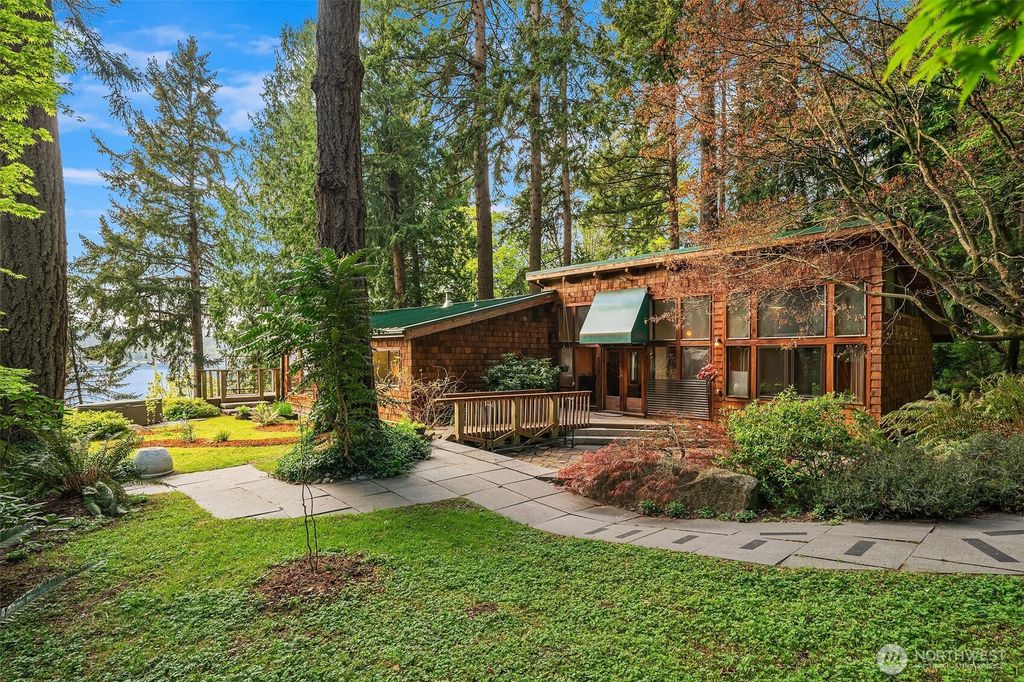 Photo of 19923 Robinwood Road SW, Vashon, WA 98070 (MLS # 2498815)