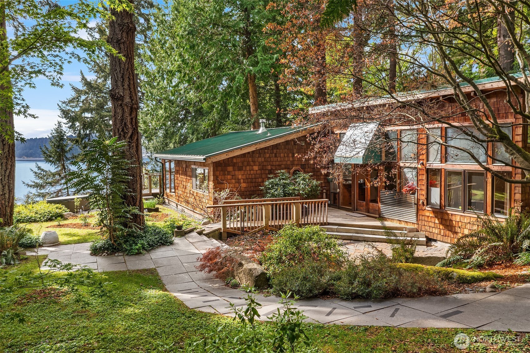 19923 Robinwood Road SW